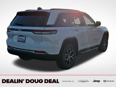 Used 2025 Jeep Grand Cherokee Limited w/ Trailer Tow Package image 6