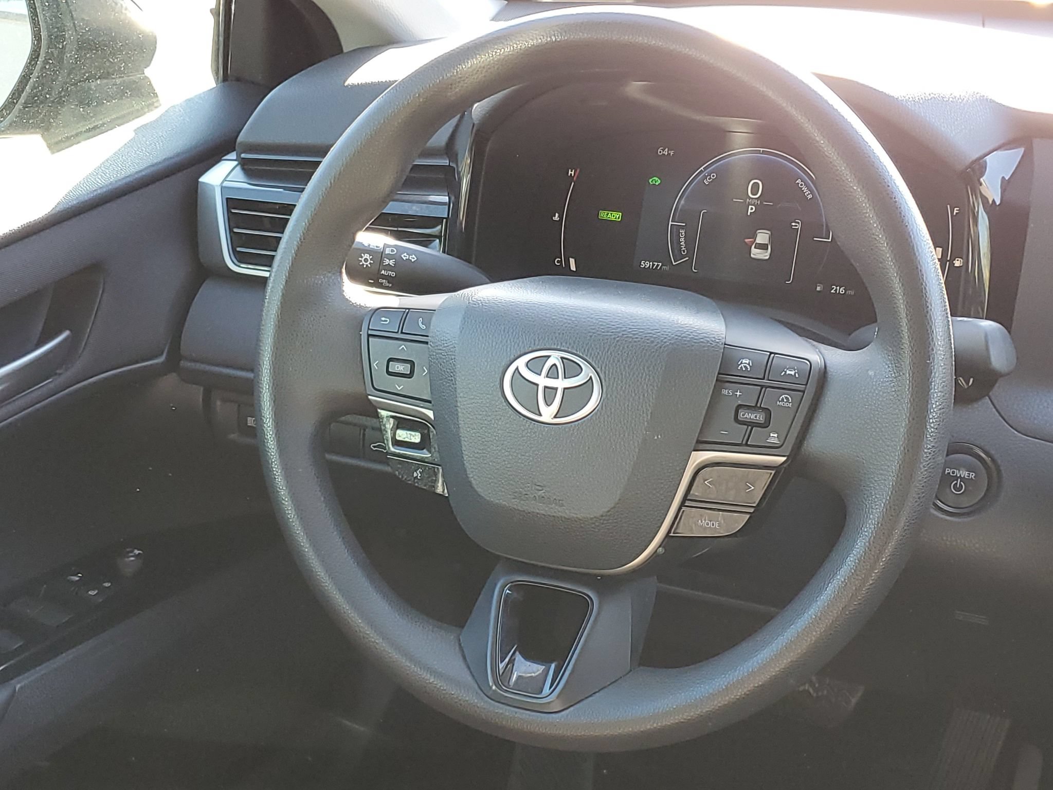 Used 2025 Toyota Camry LE FWD image 23
