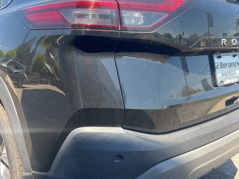 Used 2022 Nissan Rogue S AWD/4WD image 15