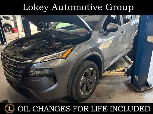 Certified 2025 Nissan Rogue SV w/ SV Premium Package FWD image 1