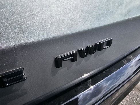 Used 2026 Chevrolet Traverse RS AWD/4WD image 34
