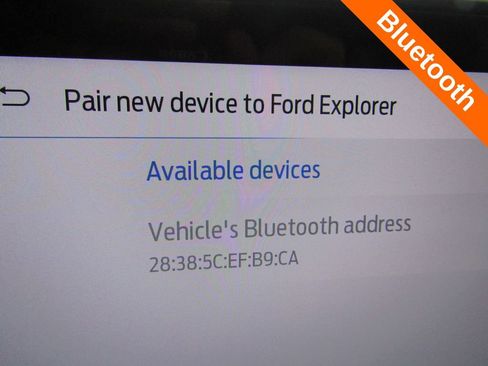 Used 2025 Ford Explorer ST-Line w/ ST-Line Street Pack AWD/4WD image 9