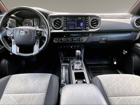 Used 2022 Toyota Tacoma TRD Off-Road w/ Technology Package AWD/4WD image 7