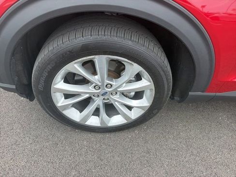 Used 2022 Ford Explorer Platinum w/ Technology Package AWD/4WD image 5