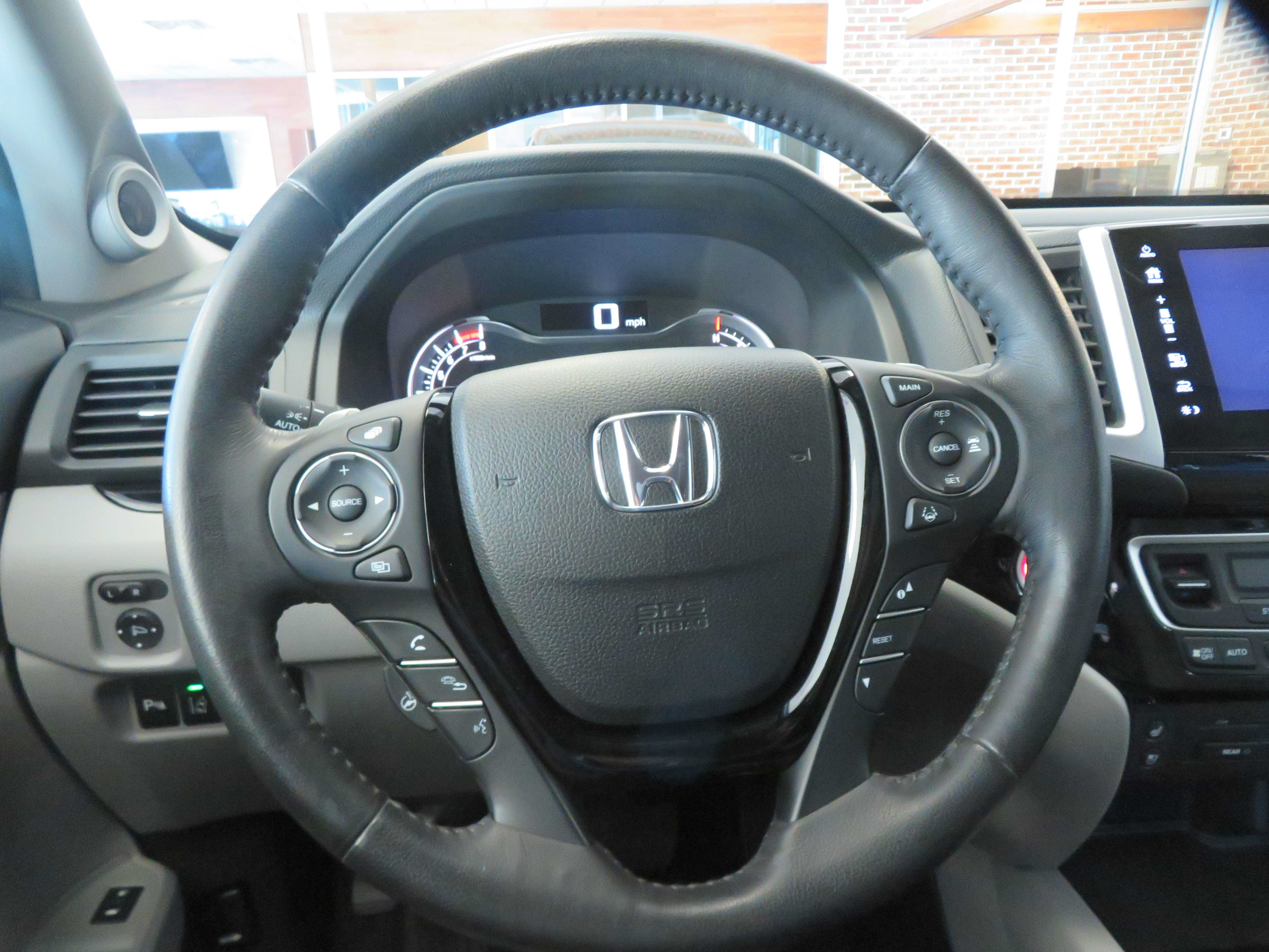 Used 2017 Honda Pilot Elite image 35