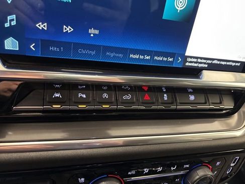 Used 2024 Chevrolet Silverado 1500 High Country w/ Midnight Edition image 29