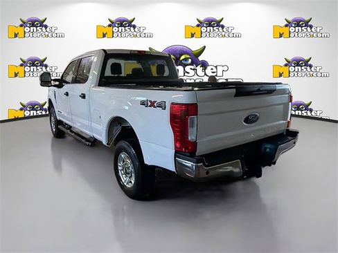 Used 2017 Ford F250 XLT w/ XLT Value Package image 6