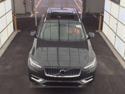 Used 2024 Volvo XC90 T8 Ultimate w/ Protection Package Premier AWD/4WD image 2