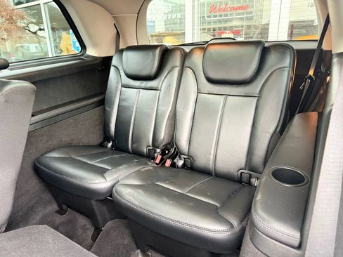 Used 2010 Mercedes-Benz GL 550 4MATIC image 31