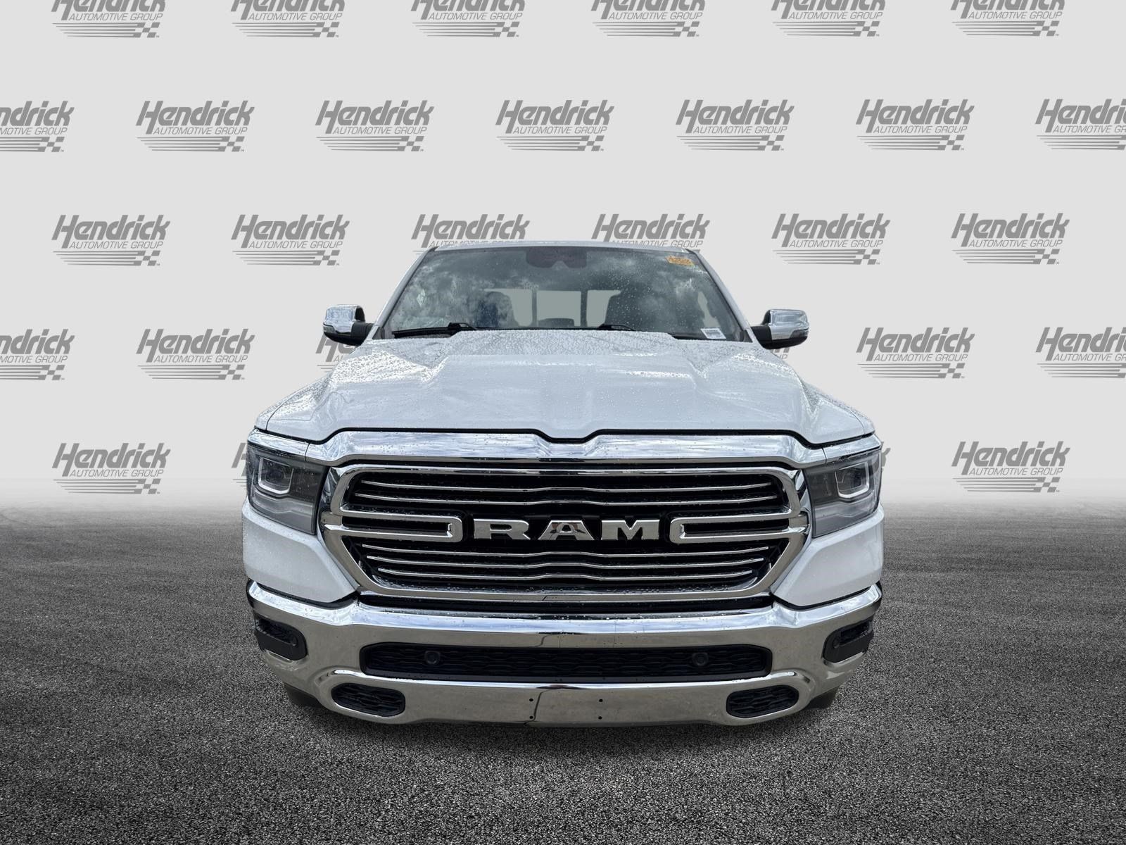 Used 2023 RAM 1500 Laramie AWD/4WD image 3