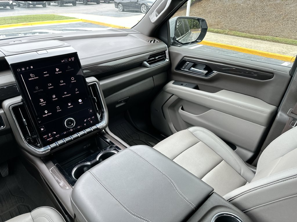 Used 2025 GMC Yukon XL Elevation RWD image 20