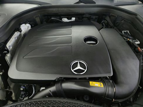 Used 2022 Mercedes-Benz GLC 300 4MATIC image 39
