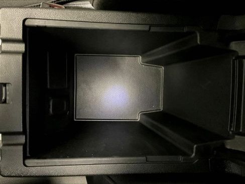 Used 2019 Chevrolet Blazer LT image 40