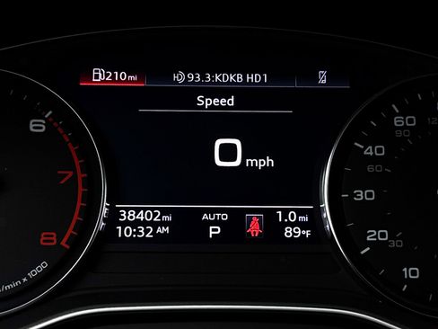 Used 2023 Audi Q5 2.0T Premium w/ Convenience Package AWD/4WD image 37