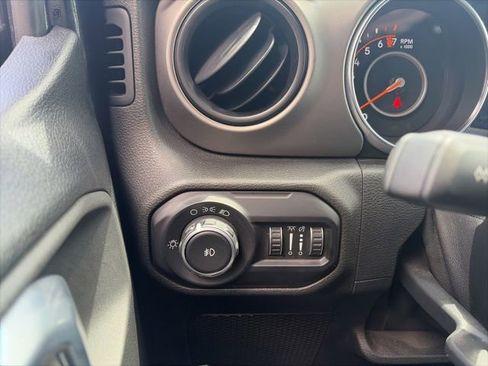 Used 2020 Jeep Wrangler Unlimited Sport AWD/4WD image 21