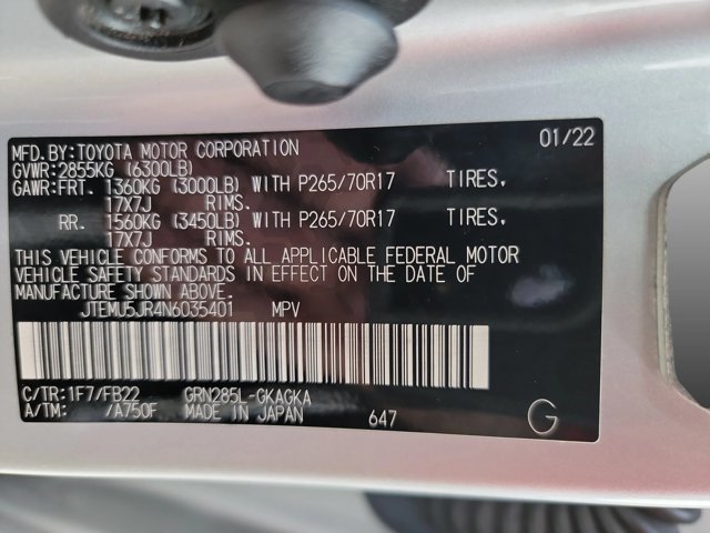 Used 2022 Toyota 4Runner SR5 AWD/4WD image 29