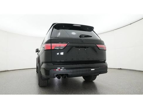 Used 2025 Toyota Sequoia TRD Pro AWD/4WD image 28