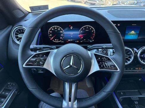 New 2026 Mercedes-Benz GLB 250 4MATIC image 13