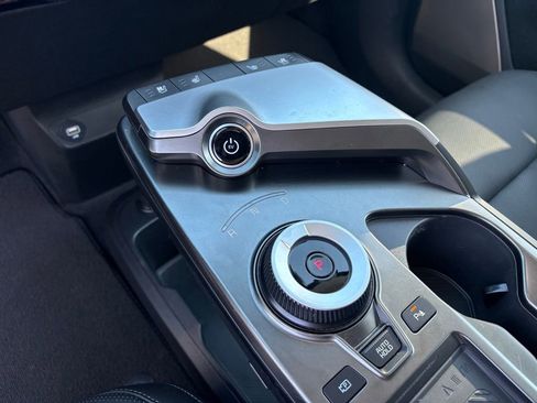 Used 2024 Kia EV6 Wind image 16