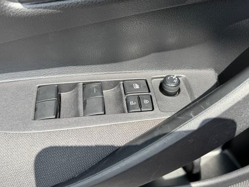 Used 2024 Toyota Corolla LE FWD image 23
