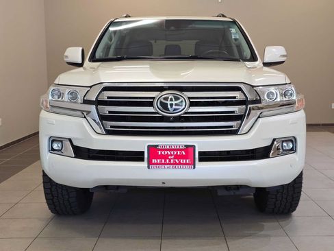 Used 2017 Toyota Land Cruiser AWD/4WD image 6