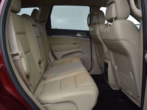 Used 2021 Jeep Grand Cherokee Limited image 29