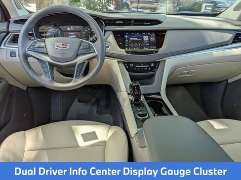 Used 2025 Cadillac XT5 Premium Luxury image 32