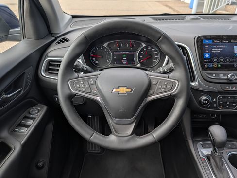 Used 2023 Chevrolet Equinox LT AWD/4WD image 12