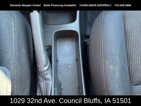 Used 2010 Pontiac Vibe Base w/ Preferred Package image 20