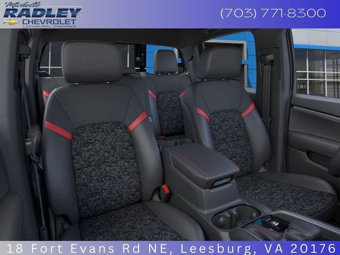 New 2025 Chevrolet Colorado Z71 image 18