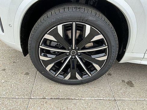 New 2026 Volvo XC90 T8 Ultra w/ Lounge Package AWD/4WD image 12