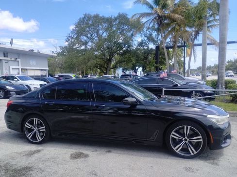 Used 2016 BMW 750i image 20