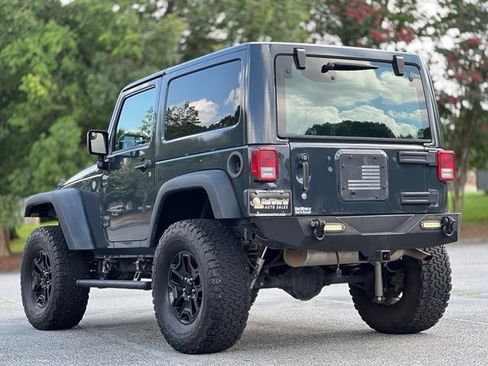 Used 2017 Jeep Wrangler Sport AWD/4WD image 7