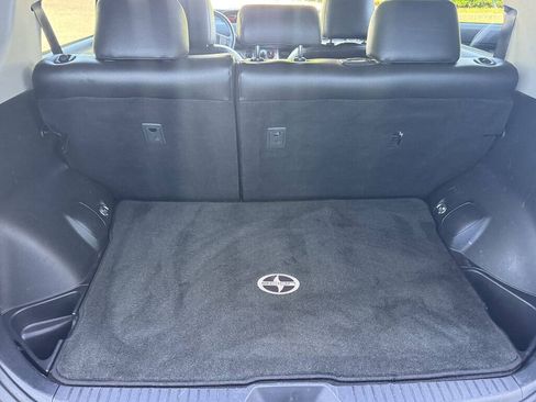 Used 2010 Scion xB FWD image 21