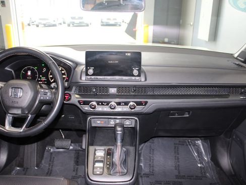 Used 2025 Honda CR-V Sport image 13