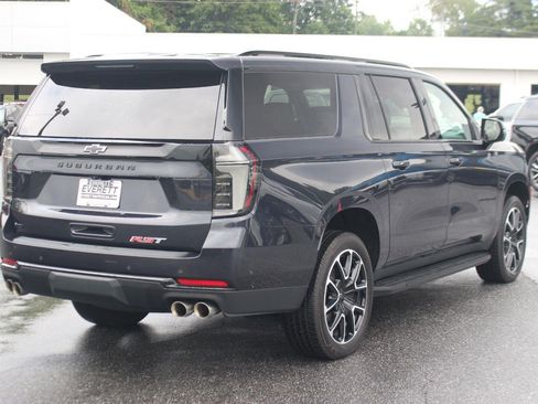 Used 2025 Chevrolet Suburban RST w/ RST Capability Package AWD/4WD image 7