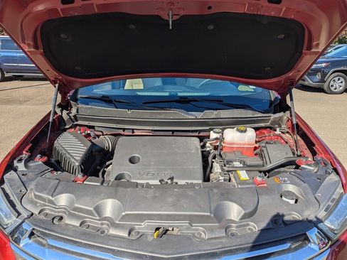 Used 2022 Chevrolet Traverse LT image 41