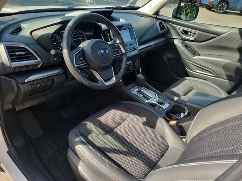Used 2021 Subaru Forester Premium AWD/4WD image 22