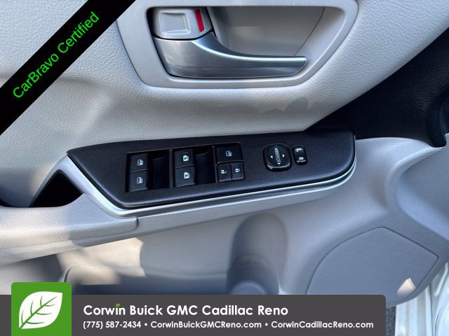 Used 2016 Toyota Camry SE FWD image 11