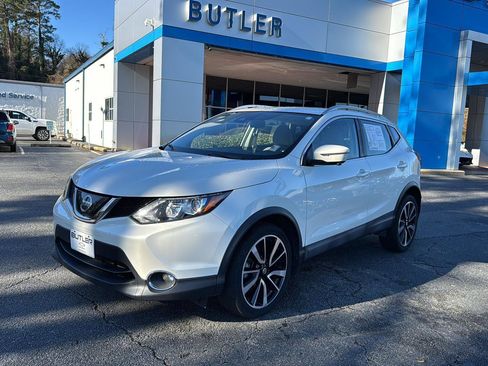 Used 2019 Nissan Rogue Sport SL image 1