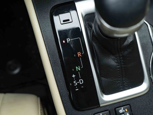 Used 2018 Toyota Highlander XLE FWD image 34