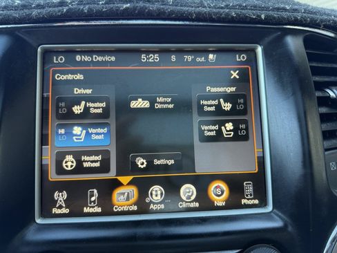 Used 2014 Jeep Grand Cherokee Overland AWD/4WD image 23