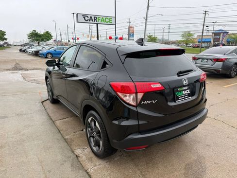 Used 2018 Honda HR-V EX image 8