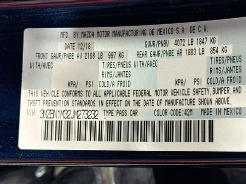 Used 2018 MAZDA MAZDA3 Grand Touring w/ Premium Equipment Package image 27