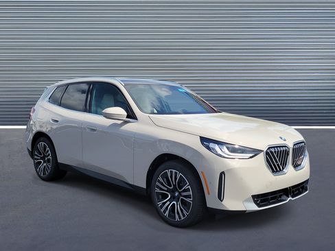 New 2026 BMW X3 xDrive30i w/ Premium Package AWD/4WD image 2