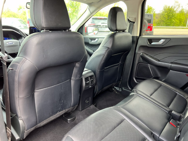 Used 2022 Ford Escape Titanium AWD/4WD image 35