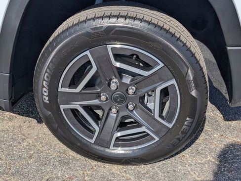 New 2026 Jeep Cherokee Limited AWD/4WD image 8