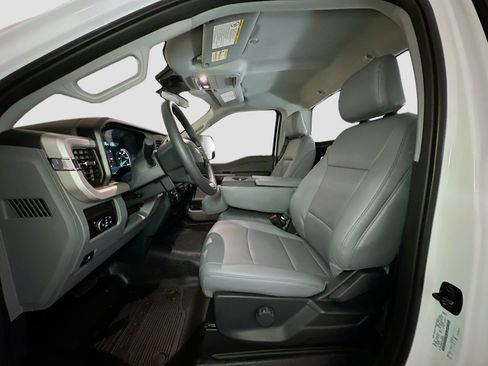 New 2026 Ford F550 4x4 Regular Cab Super Duty image 16