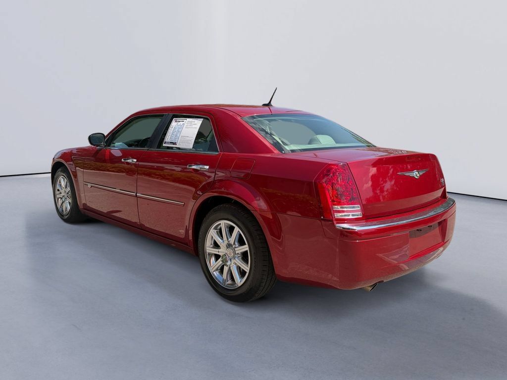 Used 2008 Chrysler 300 C w/ Navigation & Sound Group II RWD image 5