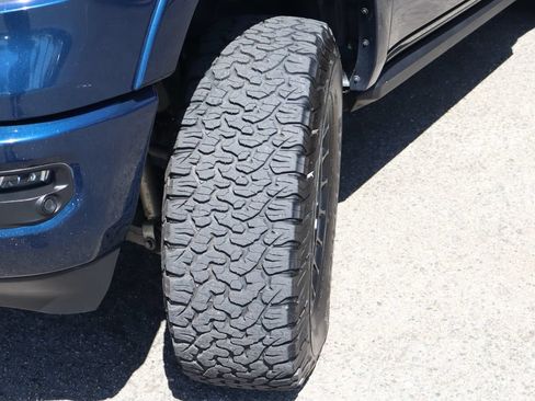Used 2019 RAM 1500 Laramie AWD/4WD image 57